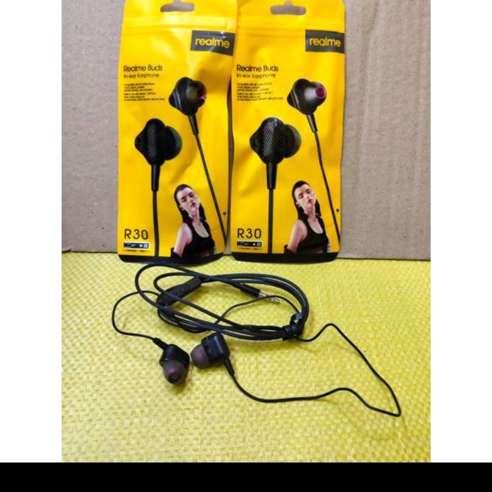 Realme r30 online earphones