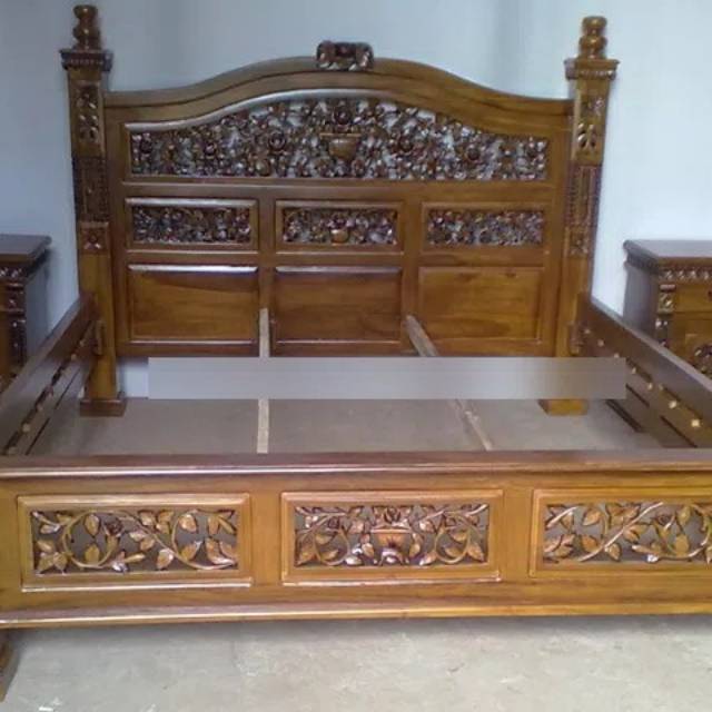 Dipan Ranjang Tempat Tidur Rahwana Mawar Kayu Jati Ukiran Jepara
