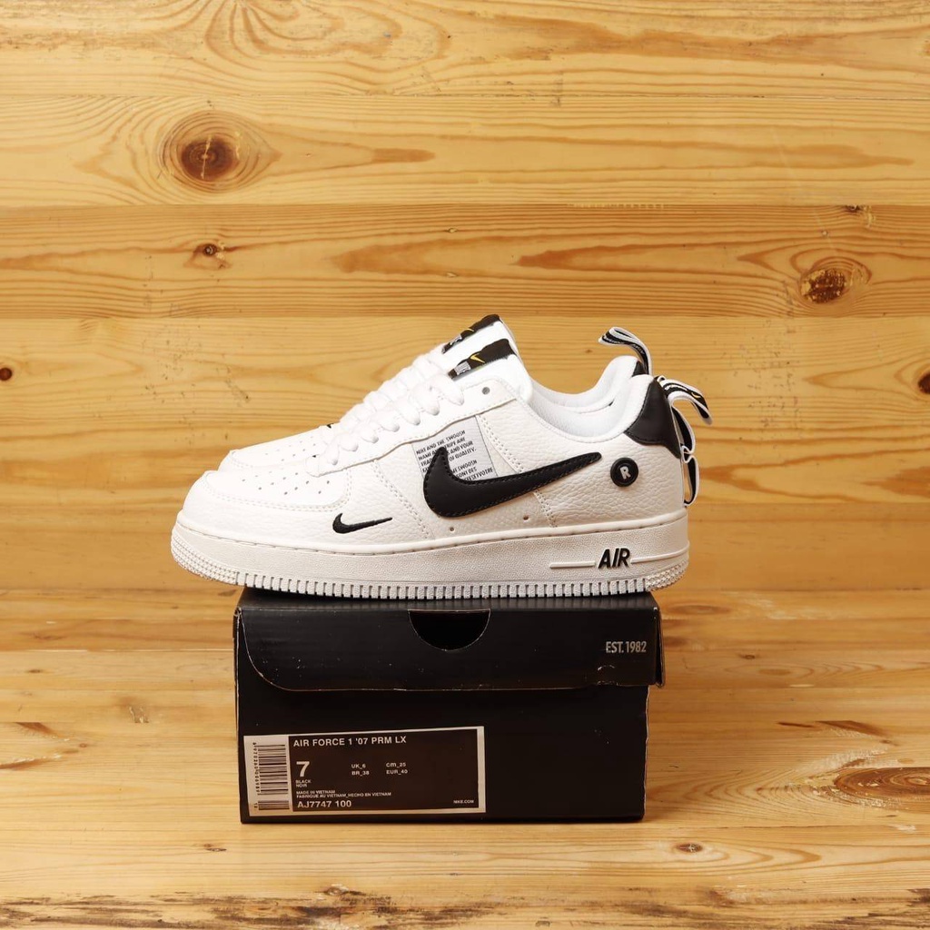 SEPATU NIKE AIR FORCE 1 07 LV7 UTILITY WHITE BLACK ORIGINAL VIETNAM BNIB FULL TAG BARCODE