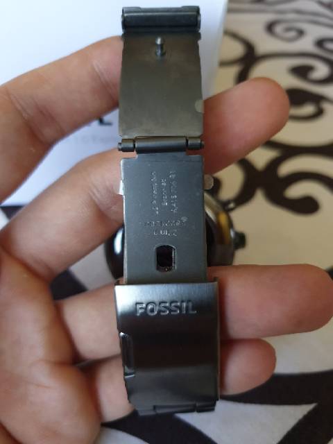 Jual Fossil smartwatch Gen 3 Explorist FTW4001P second preloved bekas Shopee Indonesia