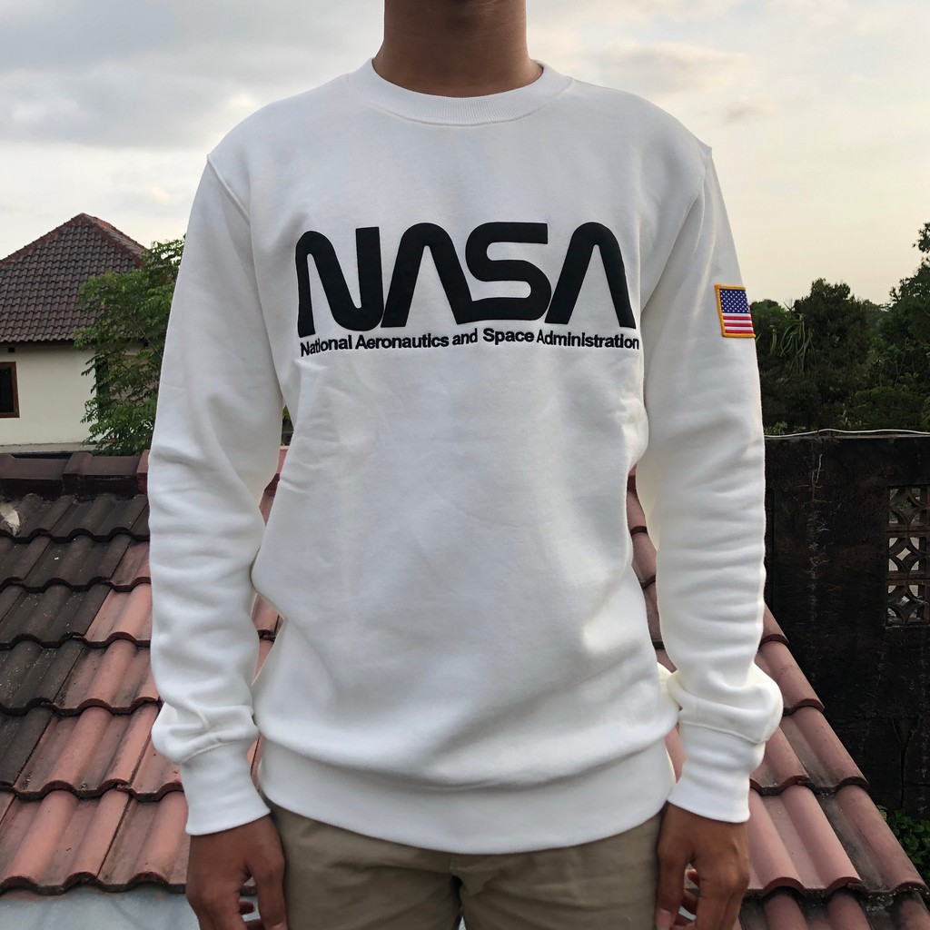 Jual Sweater H M NASA Script Fleece Crew Neck Sweatshirt Original