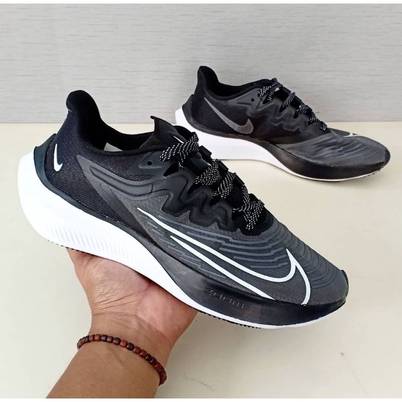 Nike zoom hotsell gravity indonesia