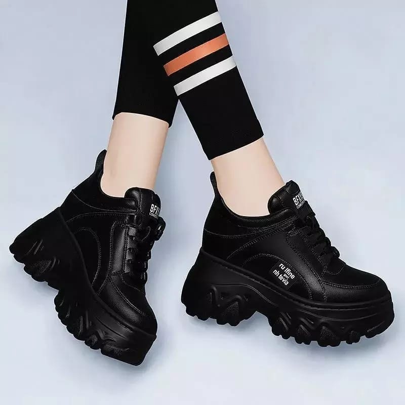 Jual PANDA - Sepatu Sneaker Wanita Semi Boot Booming Asia Fashion ...