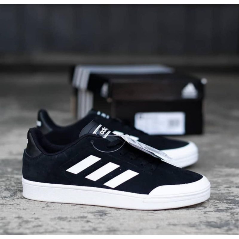 Adidas court 70s store black