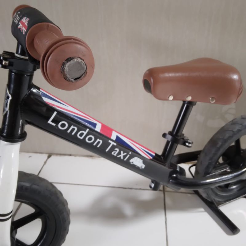 Balance bike london taxi bekas hotsell