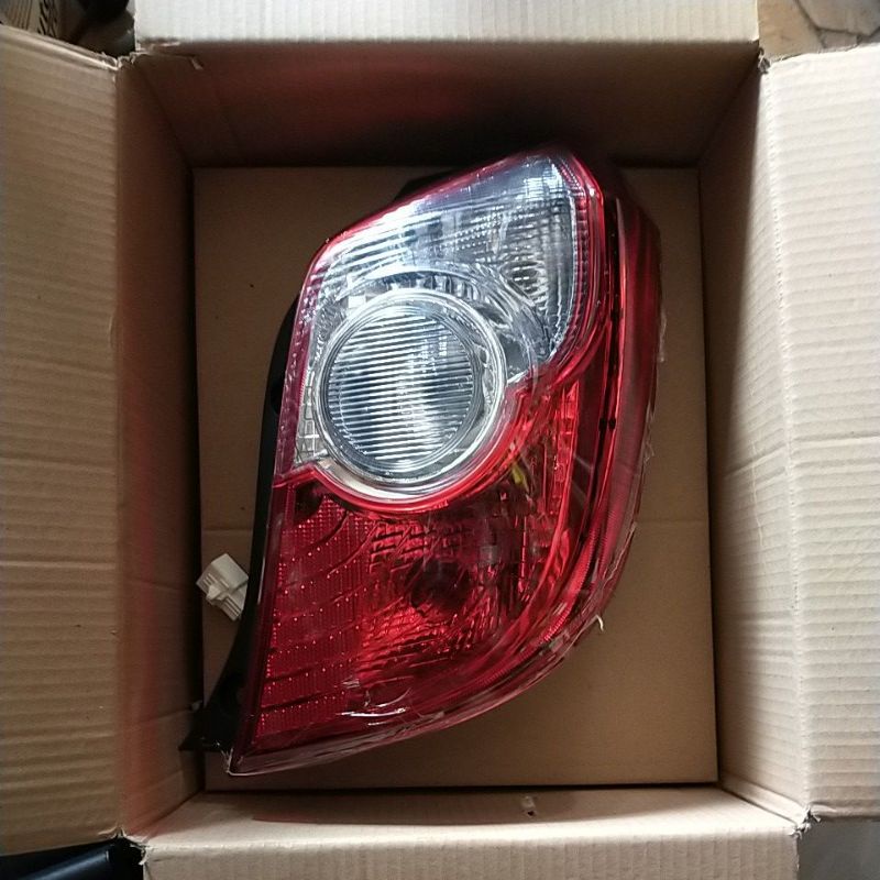 Jual lampu stop agya kanan | Shopee Indonesia
