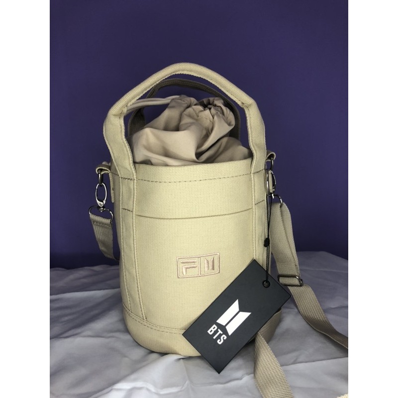 Fila idol bucket discount bag