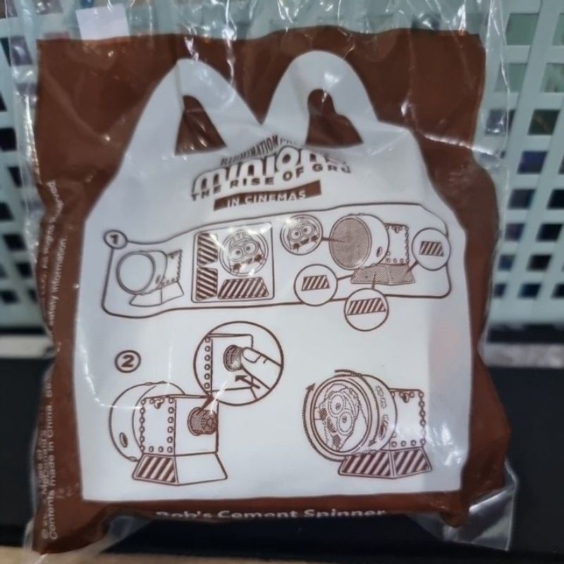 Jual Mainan Happy Meal mcd minions Rise of Gru Bob's Cement Spinner Shopee Indonesia