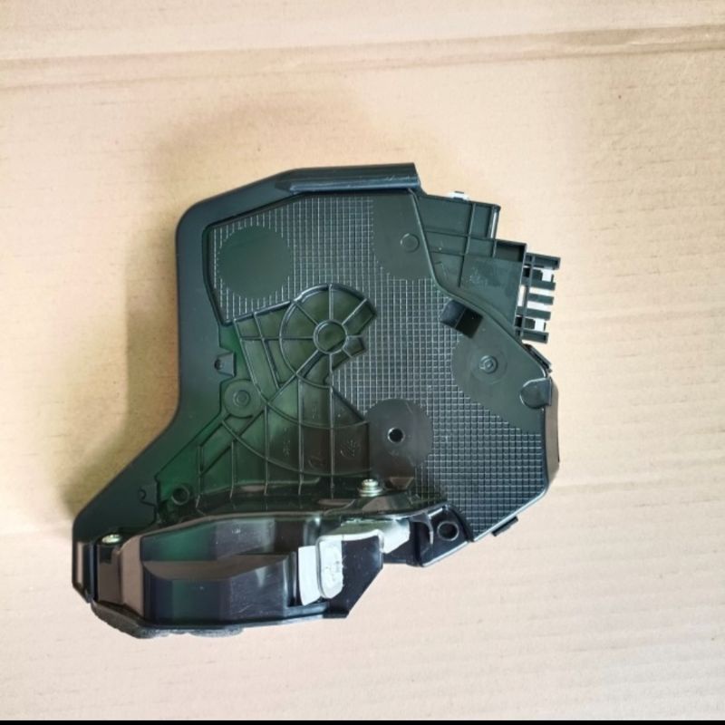 Jual DOOR LOCK PINTU DEPAN KANAN HONDA HRV & CRV GEN 4 ORIGINAL