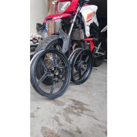 Jual Velg AXIO 250/350 OLD CB150R BEKAS | Shopee Indonesia