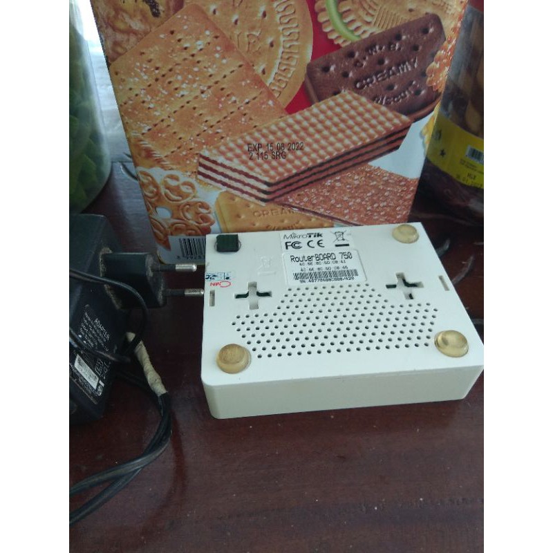 Jual Routerboard mikrotik rb750 semua port normal | Shopee Indonesia