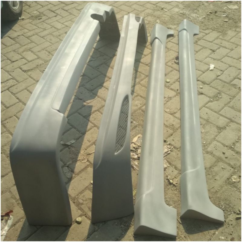 Jual Bodykit kijang innova inova TOMS 2004 2005 2006 2007 fiber ONGKIR ...