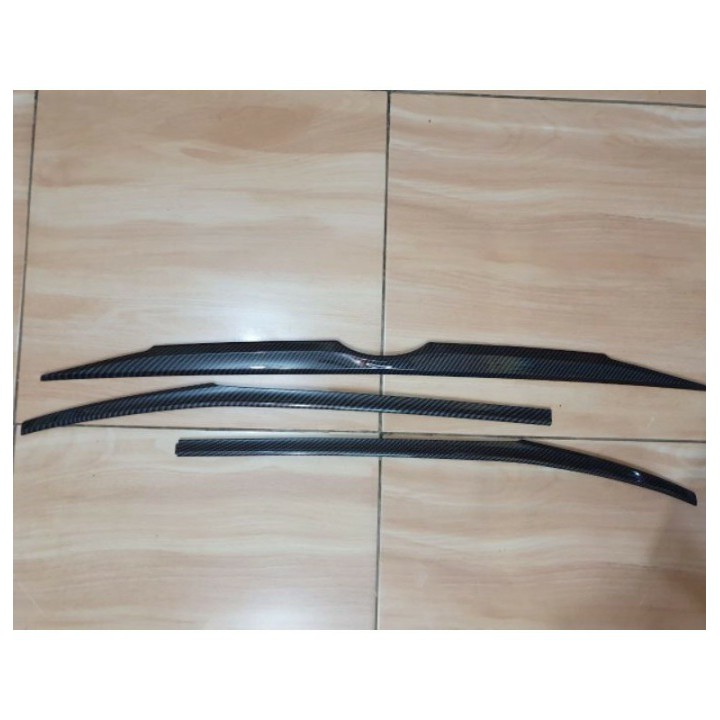 Jual List kaca belakang innova reborn 2016-2020 Carbon | Shopee Indonesia