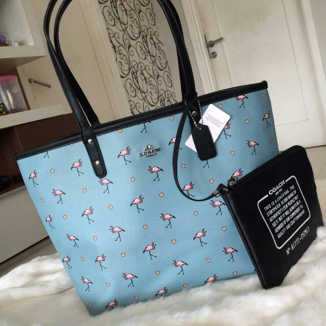 Coach flamingo tote sale