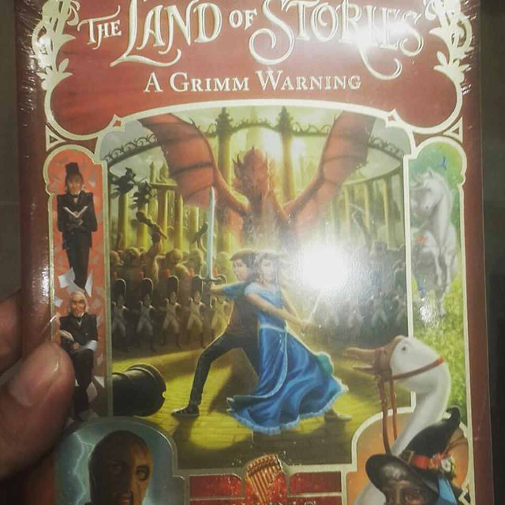 Jual The Land of Stories A Grimm Warning Chris Colfer Shopee
