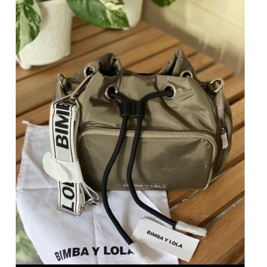 BIMBA Y LOLA BUCKET BAG