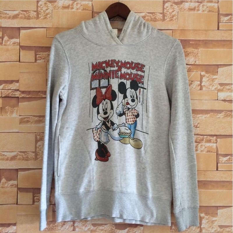 Jual hoodie uniqlo x disney second Shopee Indonesia