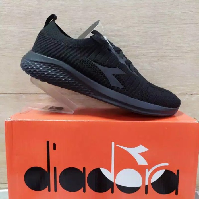 Sepatu 2025 sneakers diadora