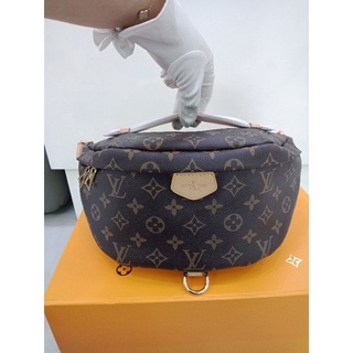 Louis Vuitton bum bag / sac ceinture ecru shearling clutch bag – Luxify  Marketplace