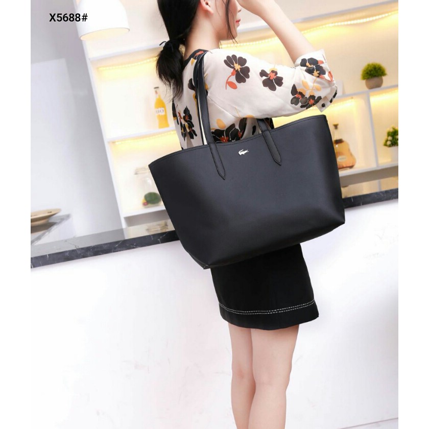Jual Tas Wanita Lacoste Women s Anna Reversible Bicolour Tote bag X5688 Shopee Indonesia