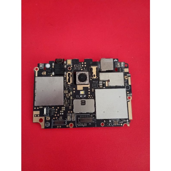 remplacement de la carte mère du Nokia 8390 - Tutoriel de réparation iFixit