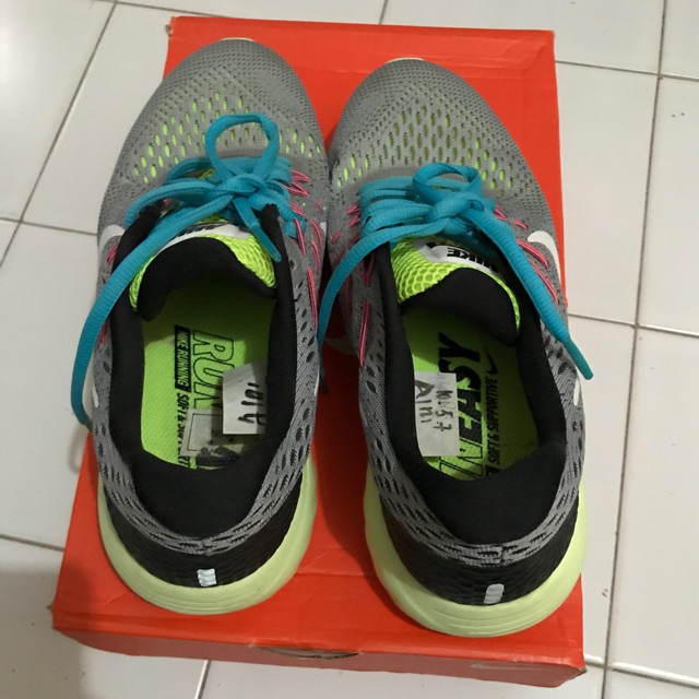 Sepatu nike hotsell lunarglide 8