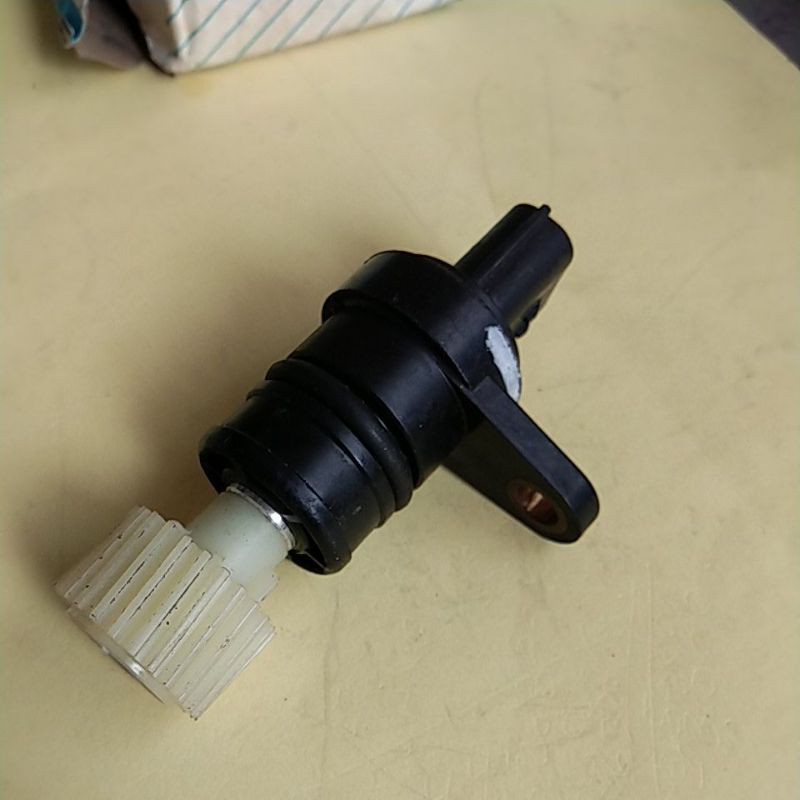 Jual Sensor kilometer/sensor speed daihatsu grand max Luxio OEM ...