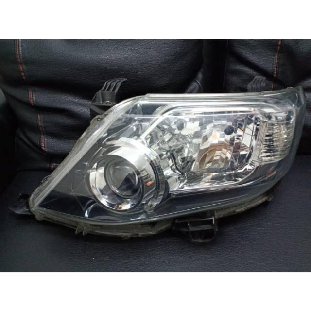 Jual Head Lamp Lampu Depan Toyota Fortuner 2012 Kiri Shopee Indonesia