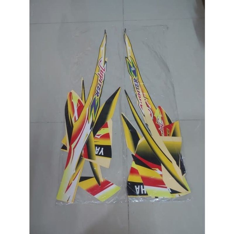 Jual Striping sticker lis body yamaha jupiter z thn 2004 kuning hitam ...