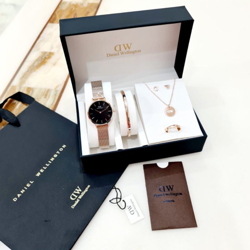 Ganti baterai 2024 jam daniel wellington