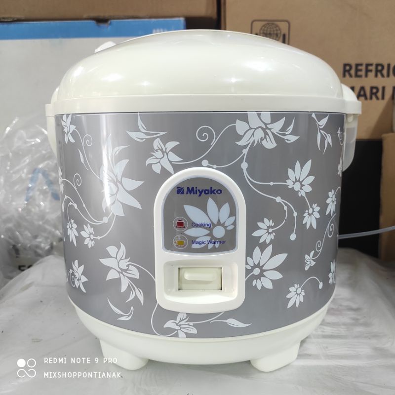 Jual Pontianak Rice cooker miyako 1,8liter | Shopee Indonesia