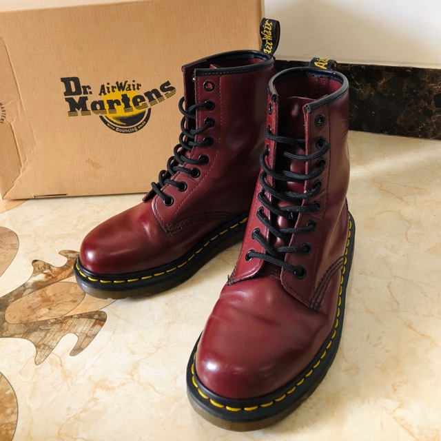 Dr martens cherry hot sale red rouge