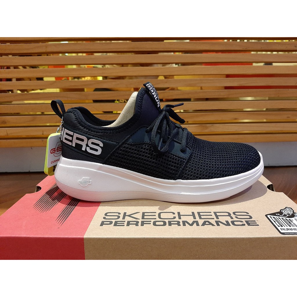 Skechers Gorun Fast Skechers 128010 Спортивная обувь Skechers Go