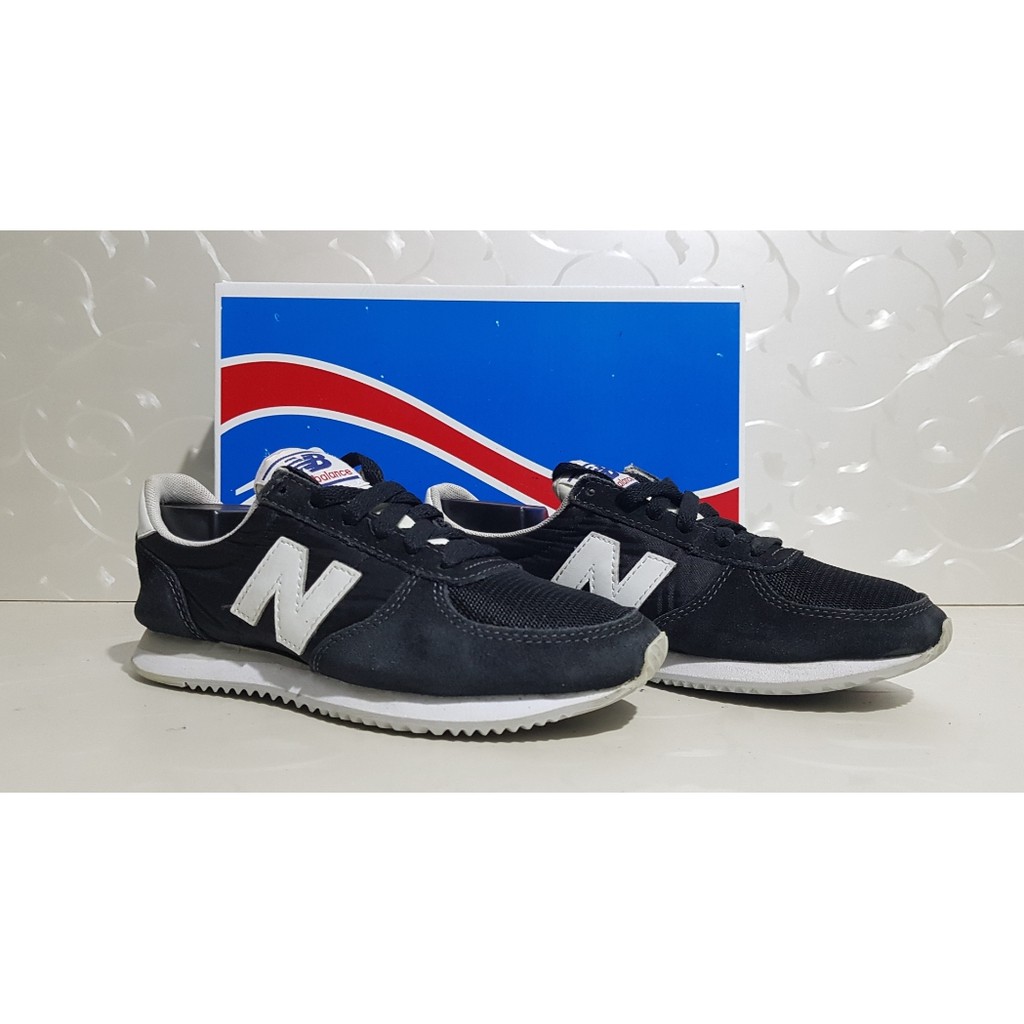 Insole sepatu 2025 new balance