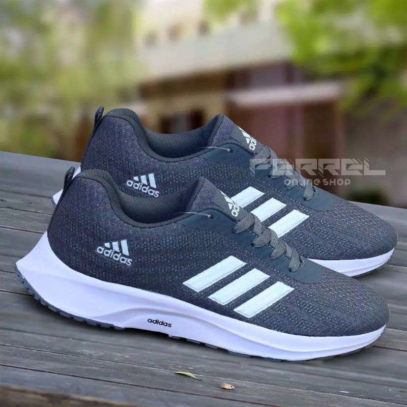 Foto sepatu 2025 olahraga adidas