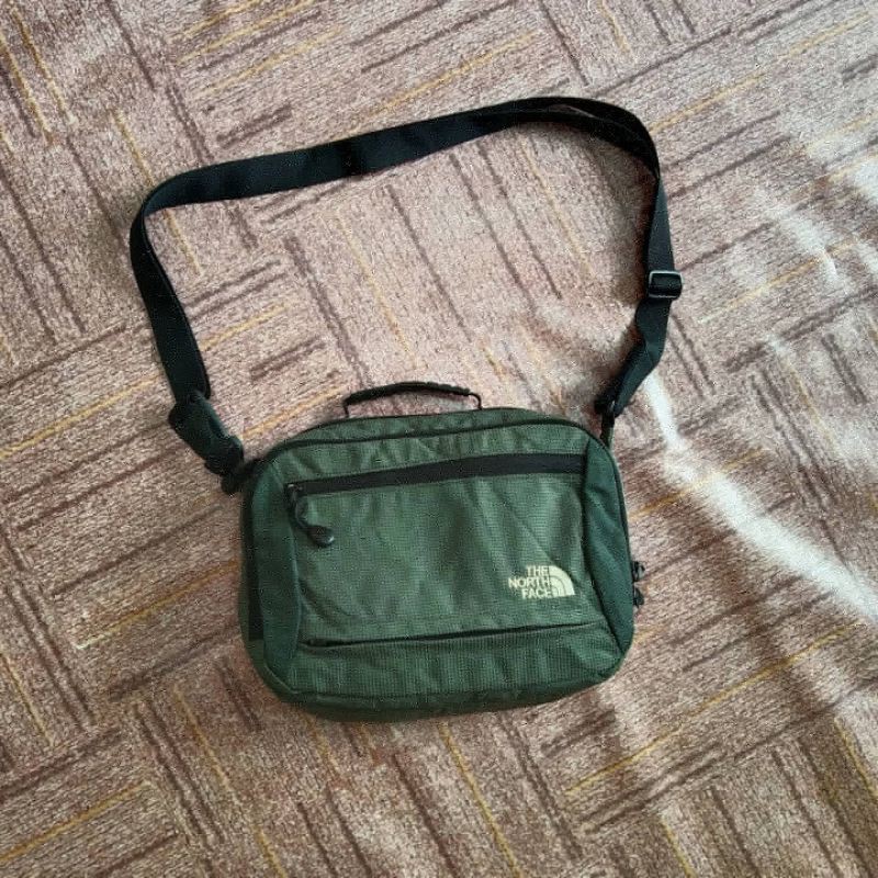 Harga sling bag online the north face