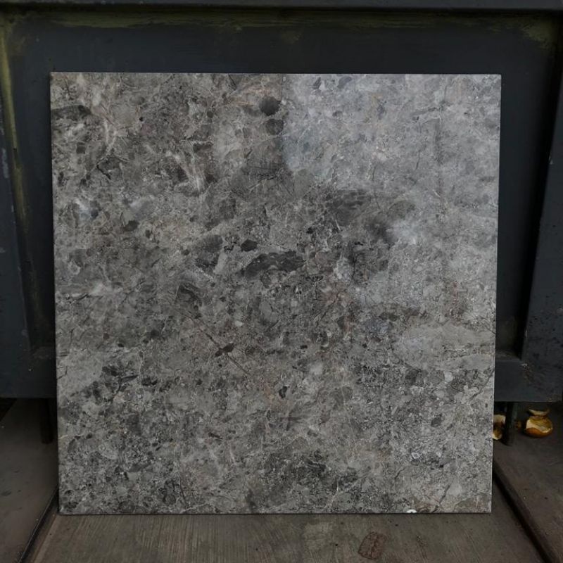 Jual Keramik Platinum Dallas Grey & Brown, Salvatore white, Dupont grey ...