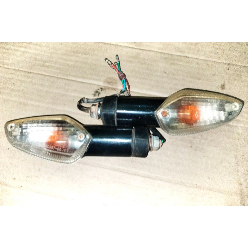 Jual lampu sein riting cbr 250 cbr 150 cbu original copotan | Shopee ...