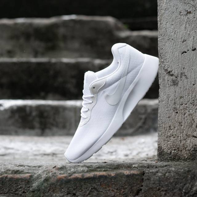 all white tanjun
