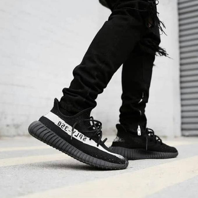 Adidas yeezy boost outlet hitam putih