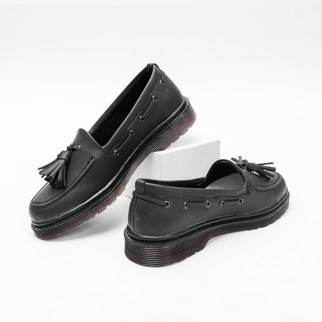 Jual Sepatu Pria Formal Slip-On Lalaki Footwear Xander Model Docmart ...
