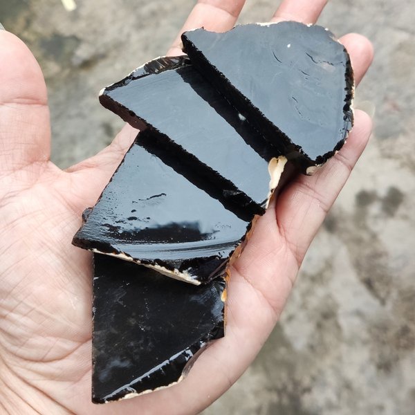 Jual BAHAN BATU NATURAL YAMAN WULUNG - KECUBUNG API HITAM PEKAT ...