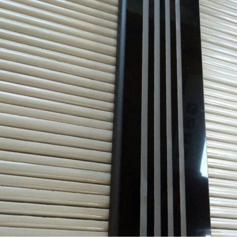 Jual Stepnosing List Granit Hitam Natural 4 garis 10x60 | Shopee Indonesia