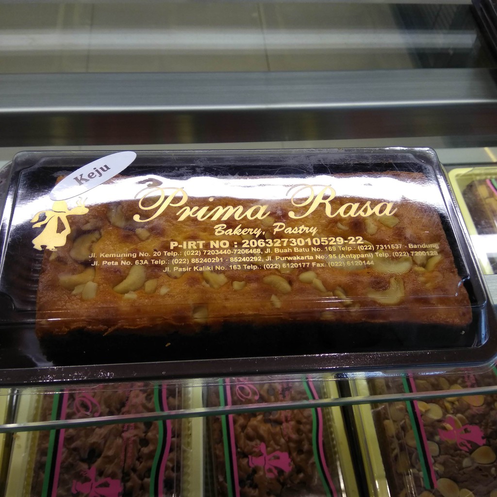Jual BROWNIES KEJU MINI PRIMA RASA BANDUNG BEST SELLER SALE PROMO ...