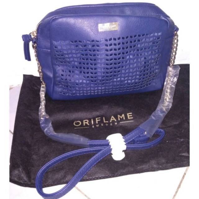 Royal navy 2025 sling bag oriflame