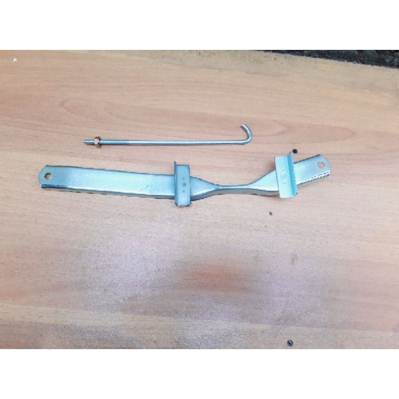 Jual bracket tatakan aki innova bensin+ baut | Shopee Indonesia