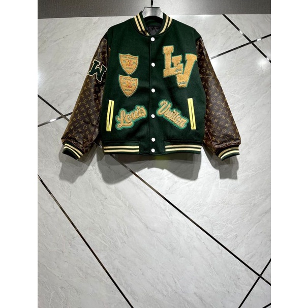 JAKET LV LOUIS VUITTON PRIA ATELIER FIGHT CAMP BROWN SUPER MIRROR QUALITY /  BOMBER LV LOUIS VUITTON PRIA IMPORT