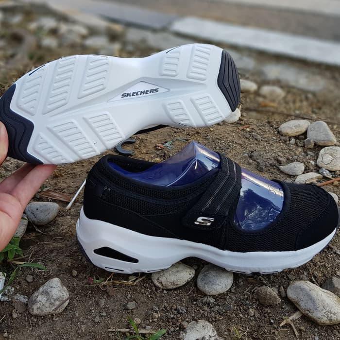 Jual Skechers D Lite Sandal Skechers Dlite Ultra Best Seller Shoes Shopee Indonesia