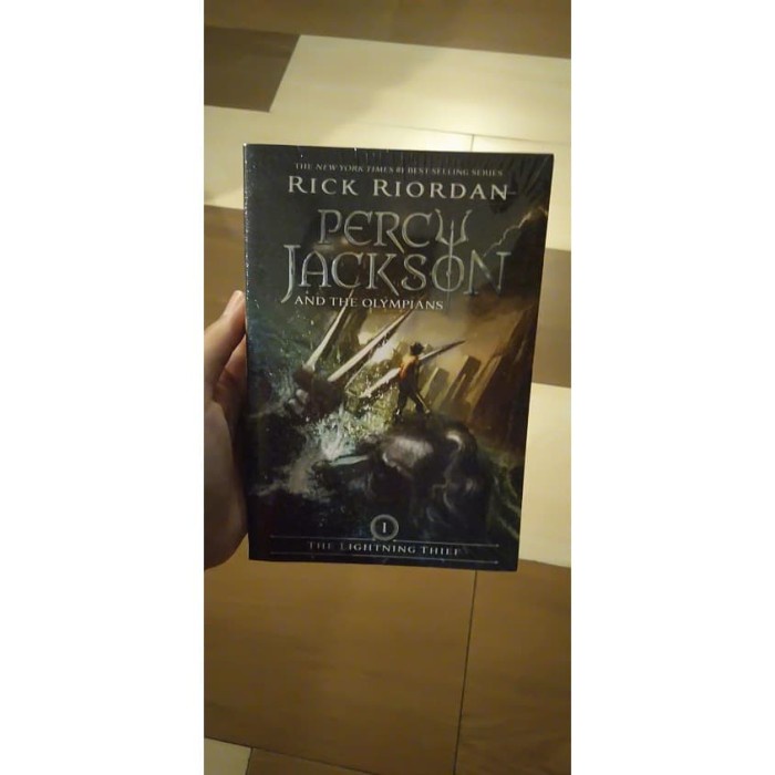 Jual NEW Percy Jackson & the Olympians #01: The Lightning Thief (PB ...