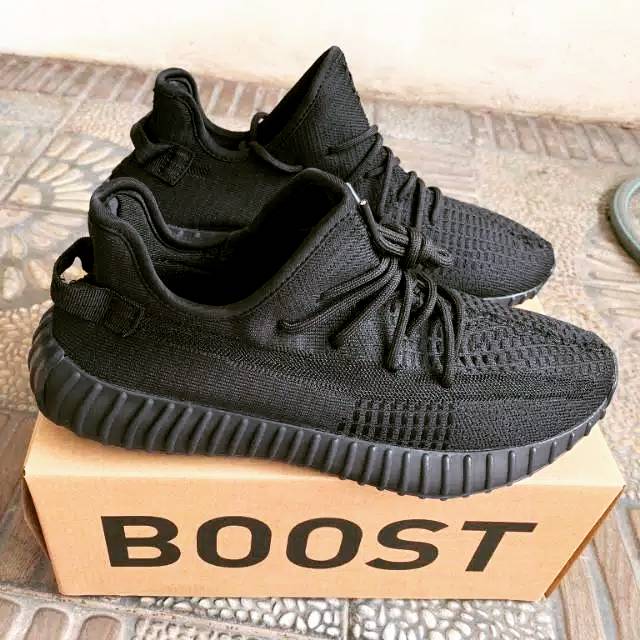 Adidas Yeezy Boost 350 Full Black High Premium Quality Original BNIB